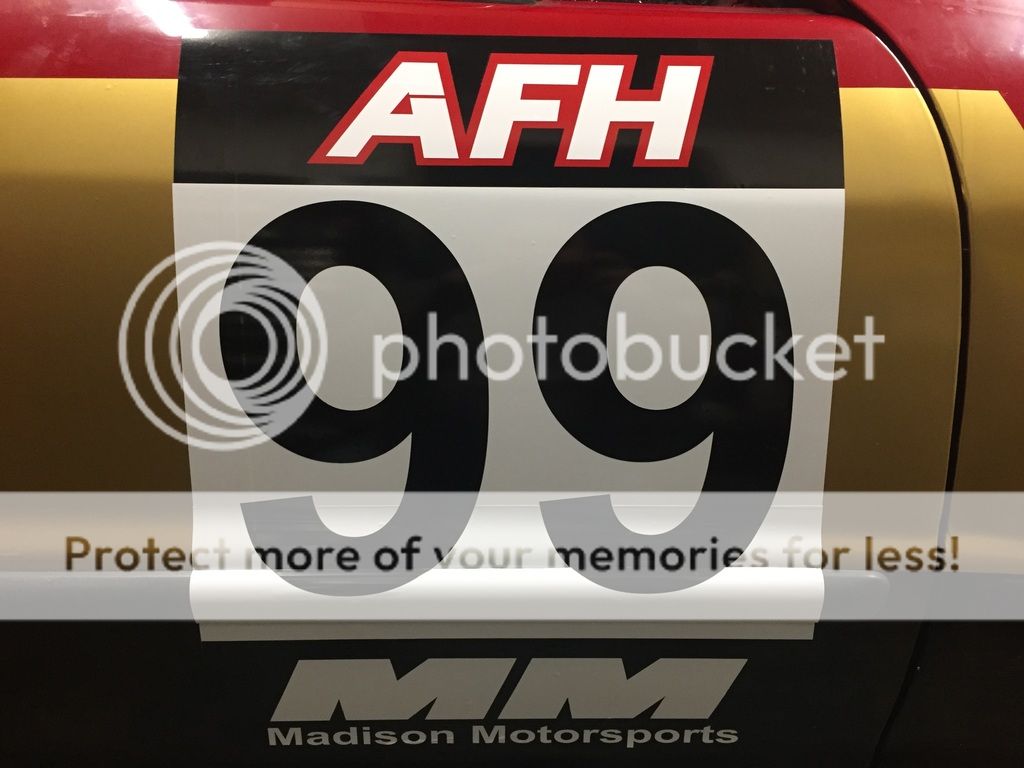 [Image: New%20Livery_zps8gbnxjaq.jpg]