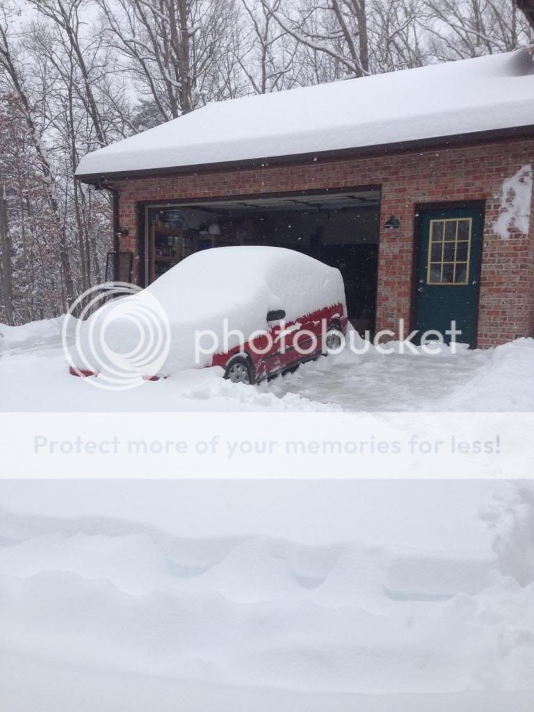 [Image: SNOW_zps2b5a6d4b.jpg]