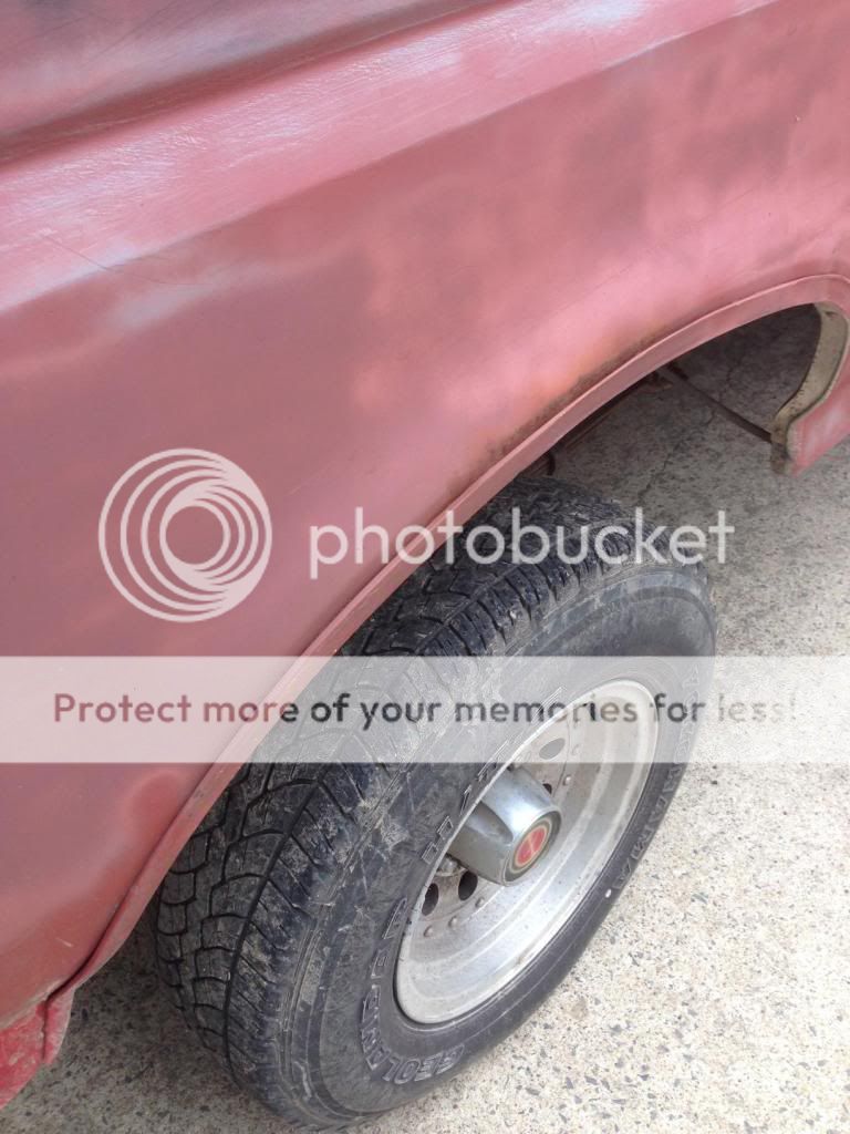 [Image: StartingFender_zps74cc567d.jpg]