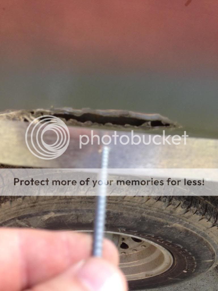 [Image: Thetricktofitthepatch_zpse5f6c80a.jpg]