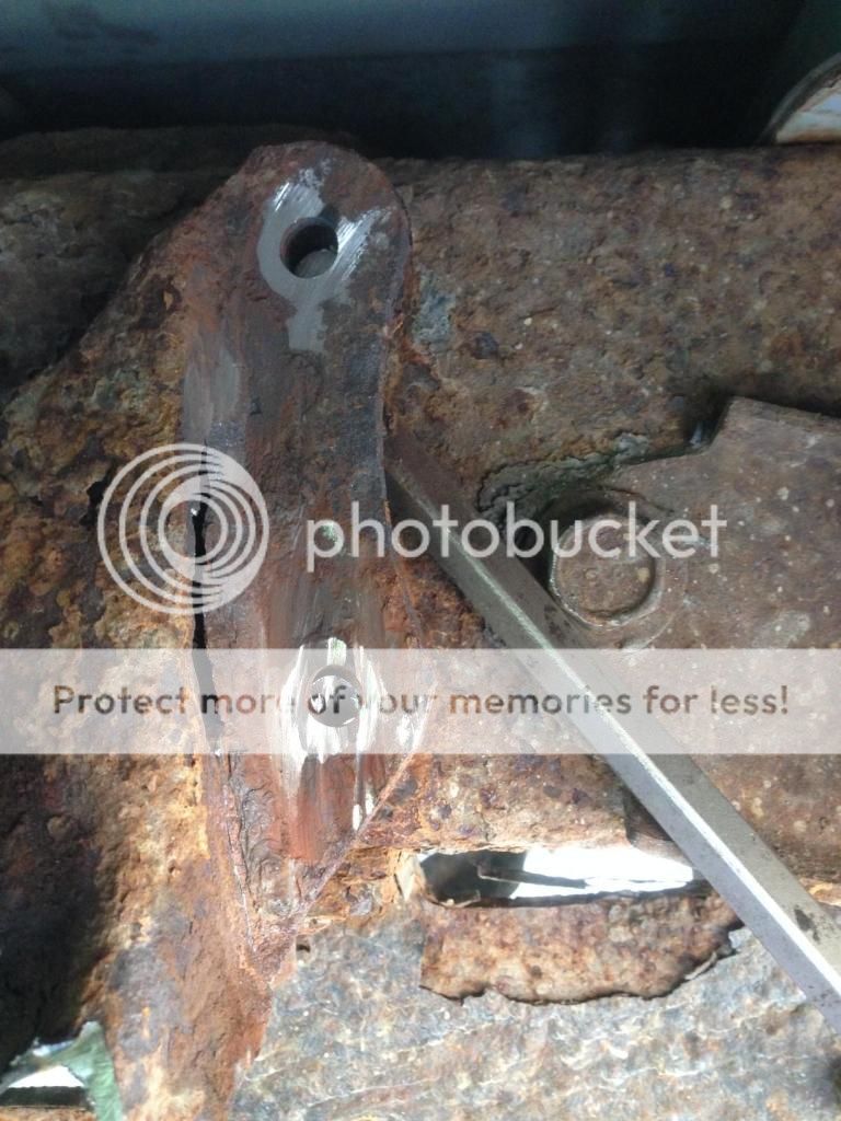 [Image: rearmount3_zps161efae8.jpg]