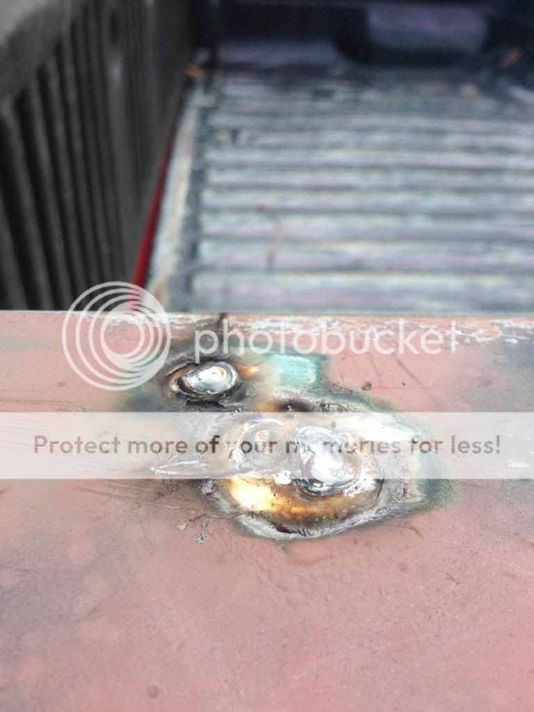 [Image: weldingscrewholes_zps4b9054d6.jpg]
