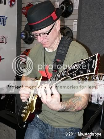 Chris Poland, NAMM 2011 (2) Chris Poland, NAMM 2011 (2)