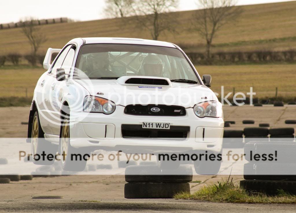 IMAGE: http://i883.photobucket.com/albums/ac37/gee_407/Mixed%20Motorsport/IMG_8706_zps960ebdf8.jpg